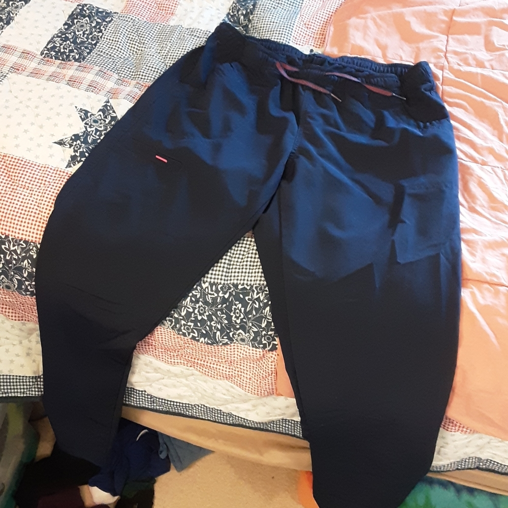Womens Medium scrub pants